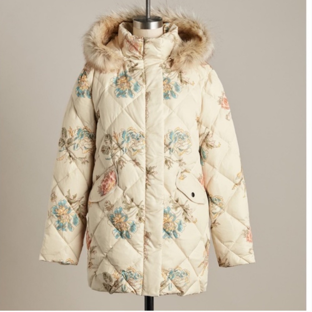 SUNDANCE Petite ‘Artful Arrangement’ Down Coat 
Size PS Petite Small